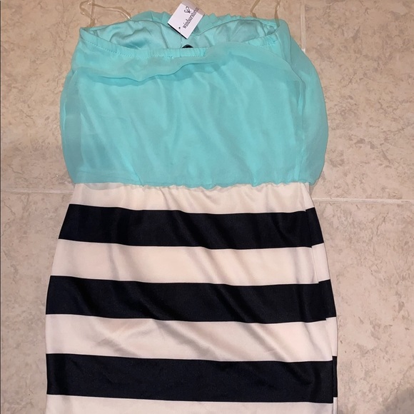 Windsor striped dress size small - Picture 3 of 5